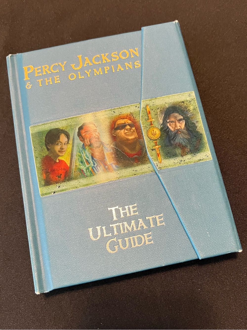 Percy Jackson: The Ultimate Guide (First Edition with Cards) Disney